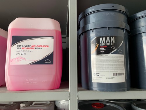 Genuine MAN oil and anti-corrosion and anti-freeze liquid